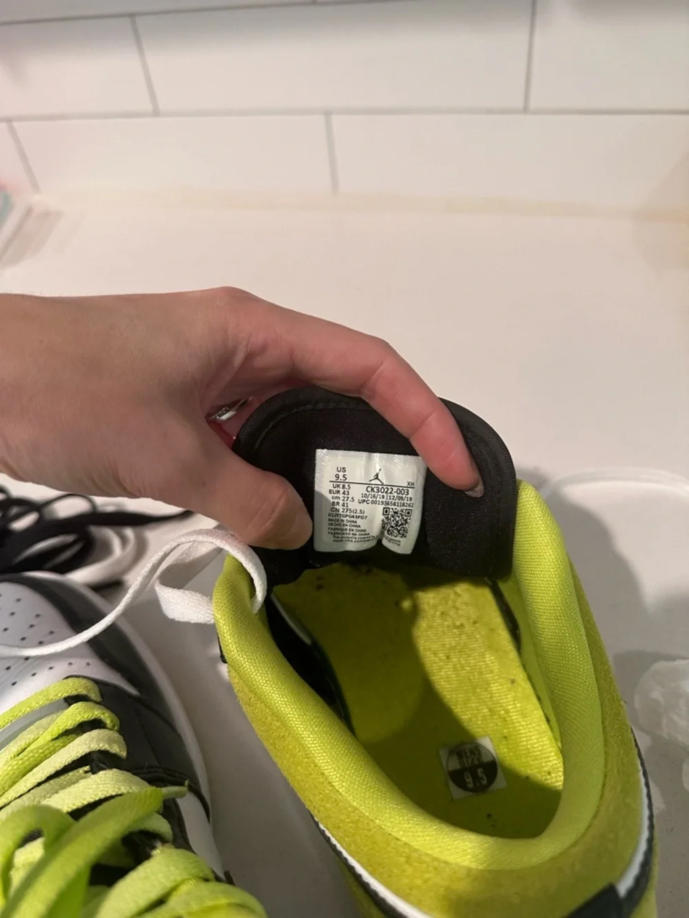 Jordan 1 Low SE 